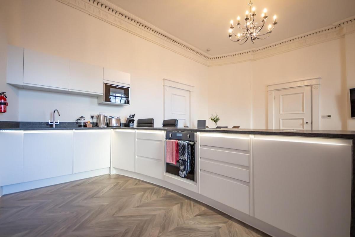 Luxury 1 Bedroom Ground Floor Apartment プリマス エクステリア 写真