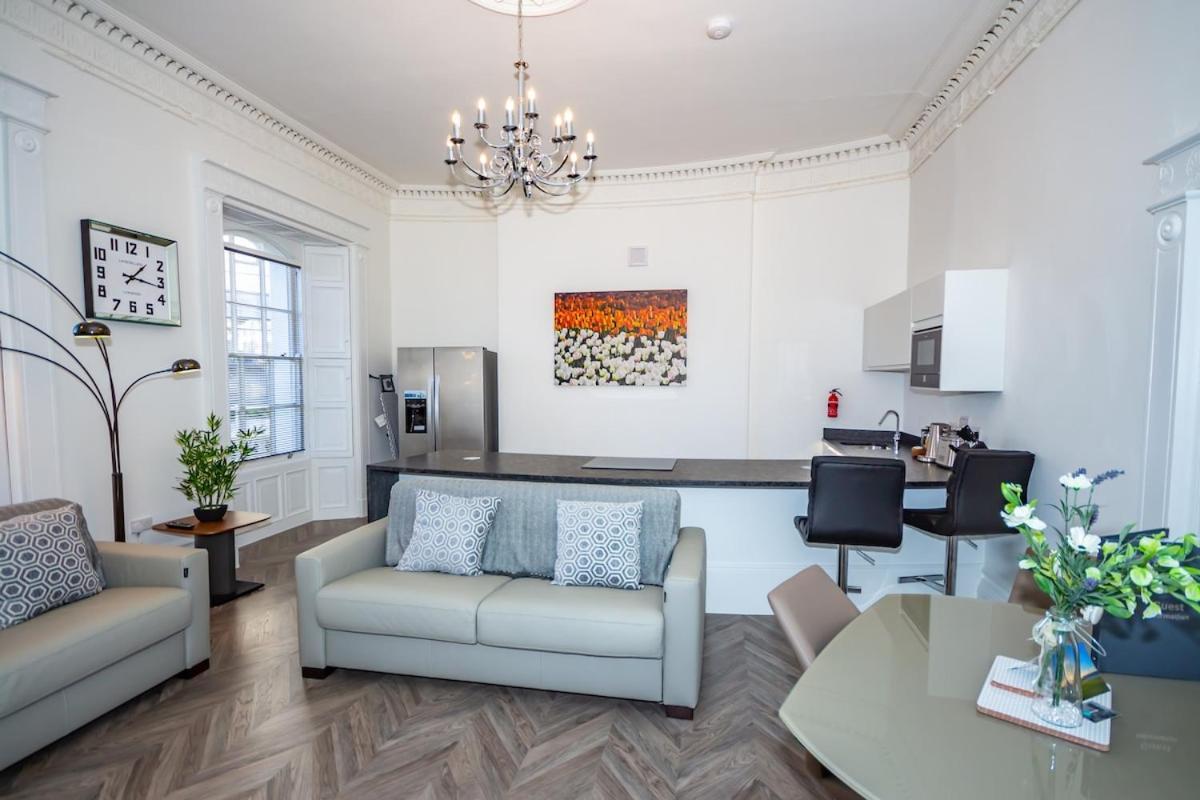 Luxury 1 Bedroom Ground Floor Apartment プリマス エクステリア 写真
